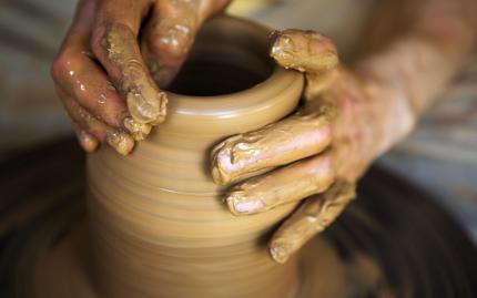pottery-1(1) مزایای سفالگری